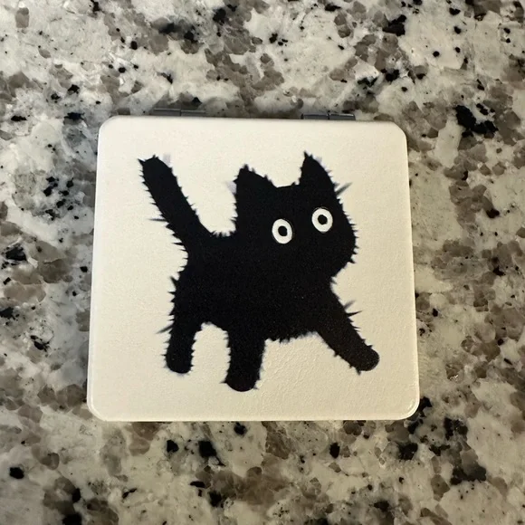 BLACK CAT PATTERN COMPACT MIRROR - Picture 4 of 6